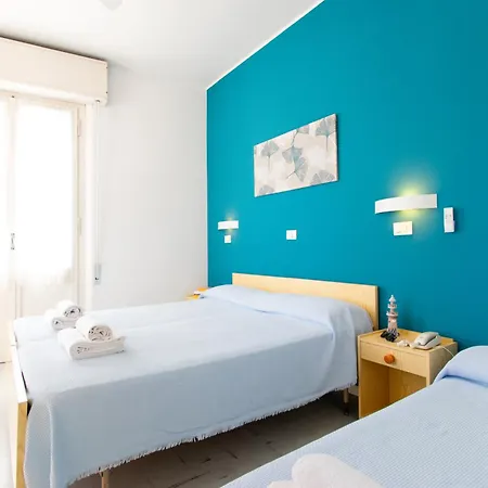 Lucciola Hotel 2*